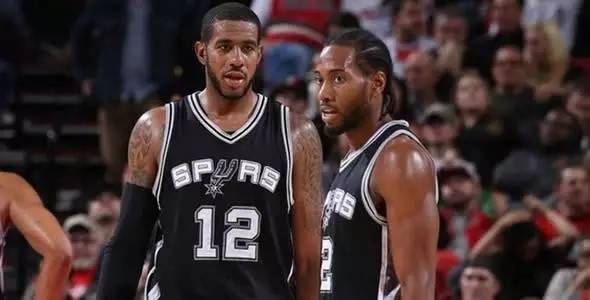 满悬念与看 满悬念与看